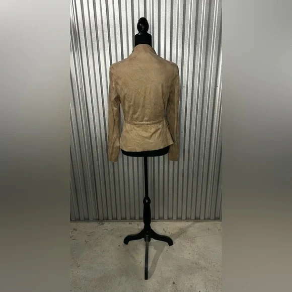 Women’s Joseph Ribkoff Tan Long Sleeve Wrap Faux Leather Jacket Designer Size 12 - Picture 3 of 6